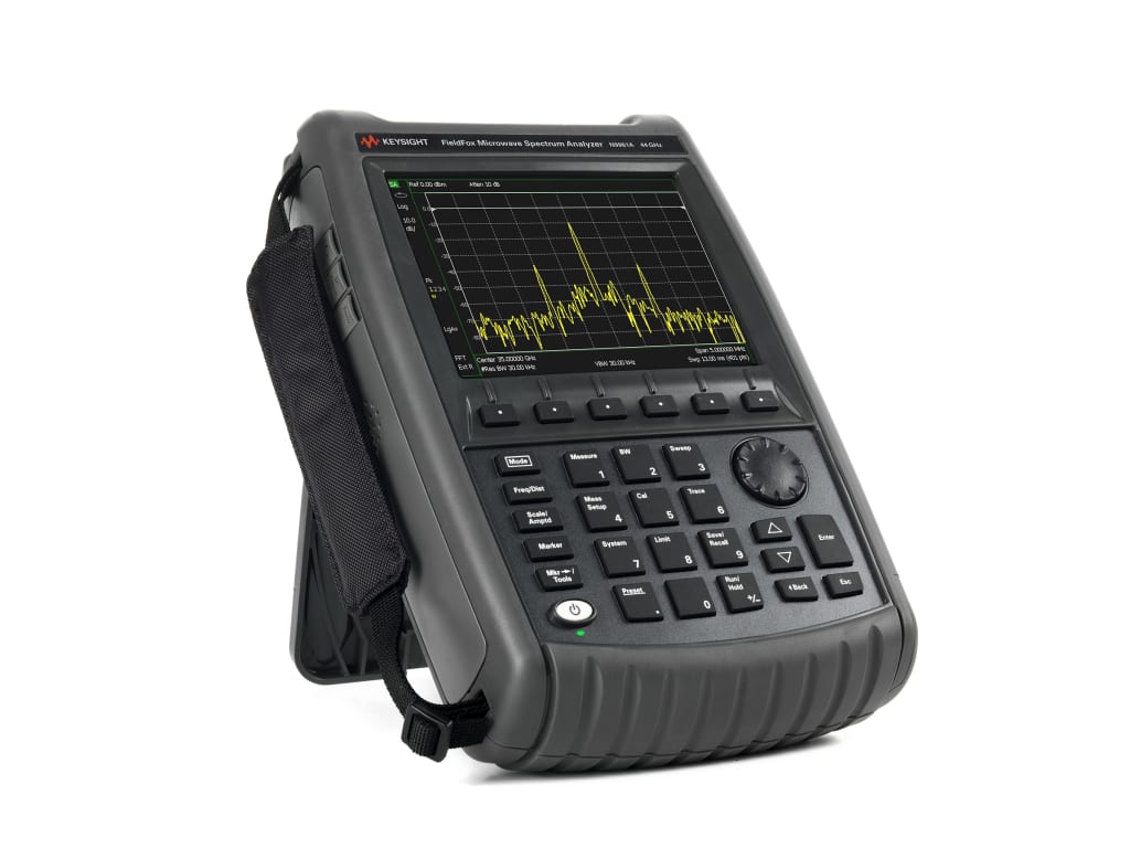 Портативный СВЧ анализатор спектра FieldFox Keysight N9961A 
