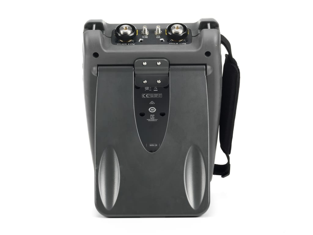 Портативный СВЧ анализатор FieldFox Keysight N9951A 